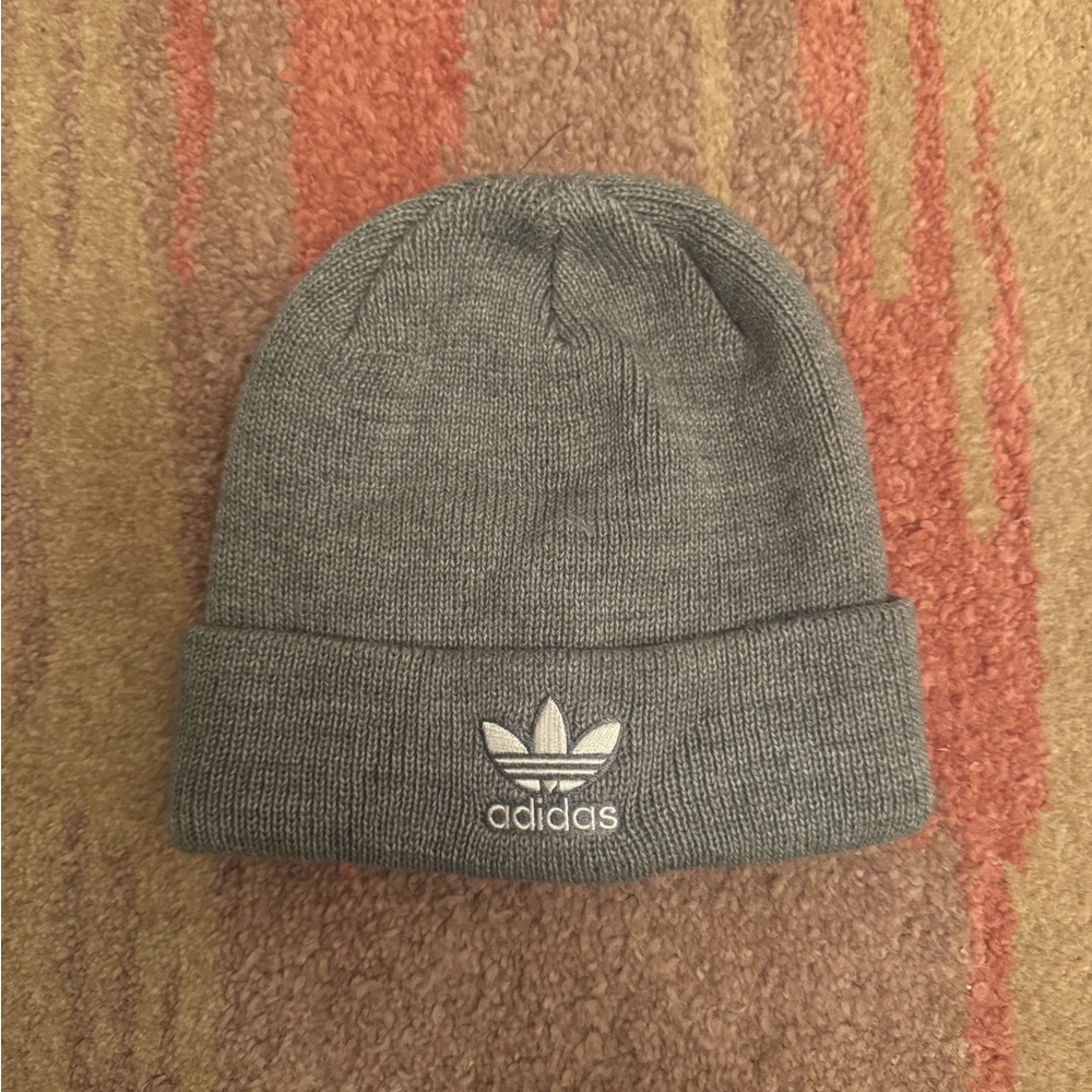 ✨3/$33 SALE     Adidas Classic Gray Knit Beanie